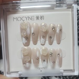 Mocyne Nude Cream Press-On Nails with 3D Floral Accents